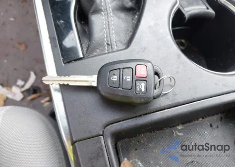 2017 Toyota Camry Le z USA, uszkodzony, nr VIN 4T1BF1FK0HU407676